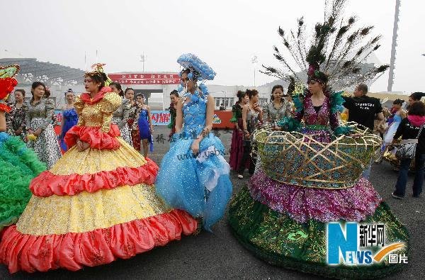 上海世博会北京活动周花车巡游表演带妆彩排